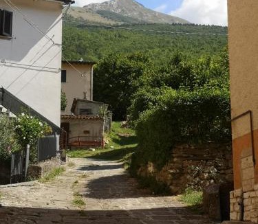 Cantiano Bed & Breakfast | B&B Monte Acuto