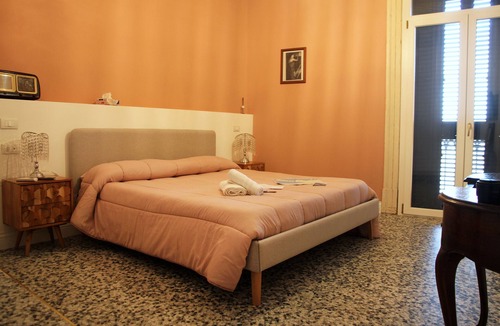 Isola del Borgo Antico Bed & Breakfast | B&B U'Panare, in Taranto's historic center a structure reminiscent of home