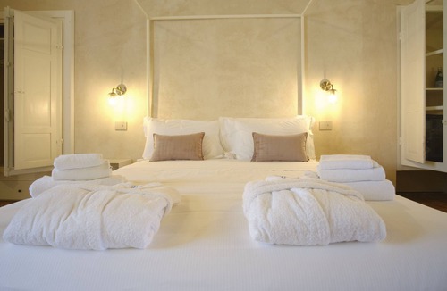 Camaiore Bed & Breakfast | Badia Giulia Prestigious Historical B&B