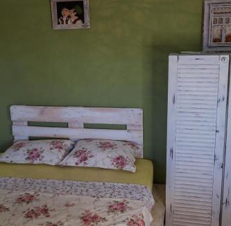 Inija House | Bajkovnik