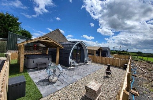 Bushmills Cabin | Ballyhemlin Pods - Hawthorn