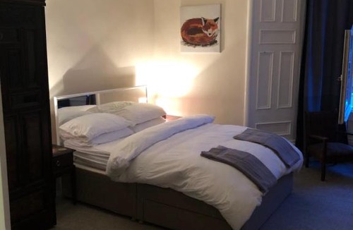 Glasgow Westend House | Bank street Townhouse