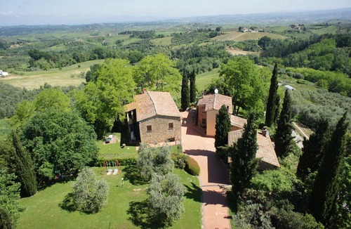 Montaione Apartment | Beautiful apartment for 8 people with WIFI, pool, A/C, TV and pets allowed, close to San Gimignano
