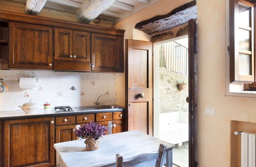 Terranuova Bracciolini Apartment | Beautiful apartment for 2 guests with A/C, WIFI, pool, TV, patio and panoramic view