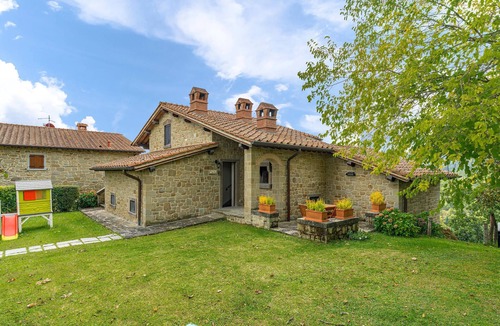 Porrena House | Beautiful home in Poppi