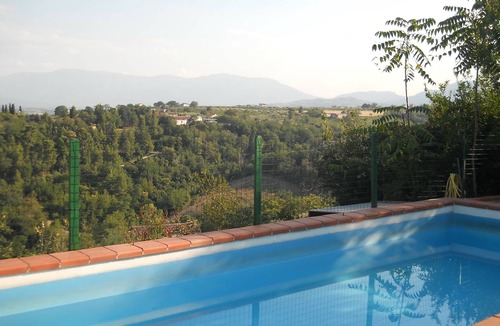 Catignano Apartment | Beautiful house with unique atmosphere and pool between lake and mountains