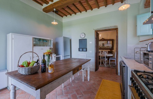 Montecchio Villa | Beautiful private villa with WIFI, private pool, A/C, TV, patio and panoramic view, close to Cor.