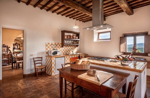 Castellina in Chianti Villa | Beautiful private villa with WIFI, private pool, TV, patio and panoramic view, close to Siena