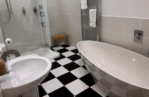 Brackley Other | Beautiful Self Catering farmhouse surrounded by charming English countryside.