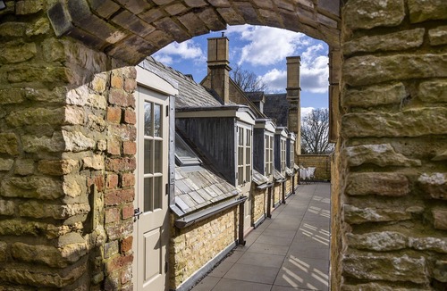 Broadwell Apartment | Beautifully styled and unique holiday apartment - Orchard House at Broadwell Manor