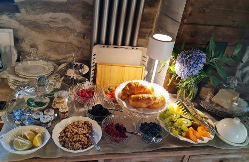 Mezzenile Bed & Breakfast | Bed and breakfast ∙ 2 guests