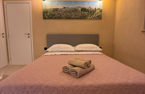 Massafra Bed & Breakfast | Bed and Breakfast 'Super Luxury' with Private Garden, Wi-Fi and Air Conditioning