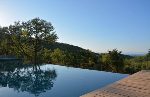 Castellina in Chianti Apartment | Belvedere 2+1 BR Luxe Apart In a Restored Tuscan Farm with Pool and Spa