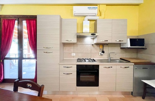Urbania House | Belvilla by OYO Bach