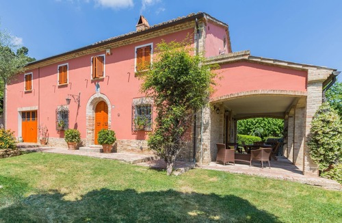 Mondavio Villa | Belvilla by OYO Villa Azzurra