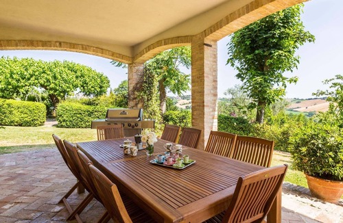Mondavio Villa | Belvilla by OYO Villa Azzurra