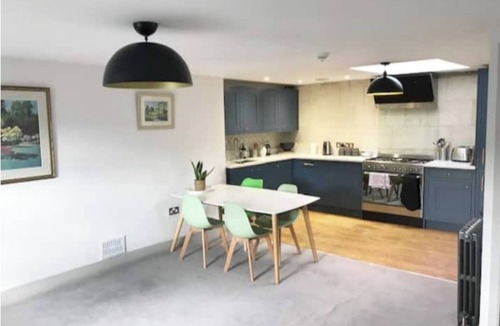 Bath Apartment | Best Location Premium apartment in Prime Central Bath