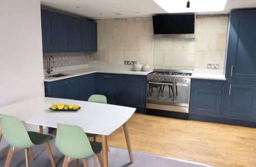 Bath Apartment | Best Location Premium apartment in Prime Central Bath