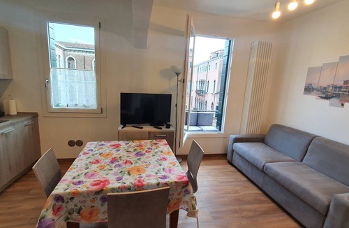 Cannaregio Apartment | BEST VIEW AND SUNNY Cà DEL SOL IT027042C2W4RXWZRV