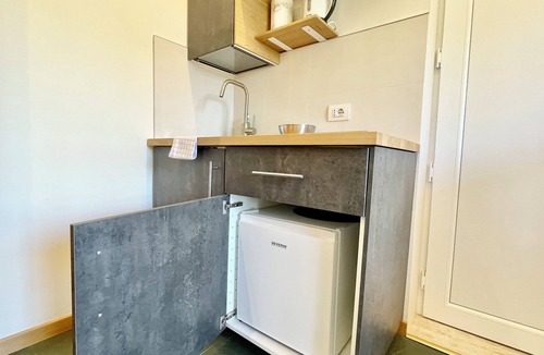 Alba Apartment | Bilocale con balcone e piscina a Riccione