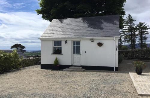 Newry Ski Chalet | Binnian Gateway