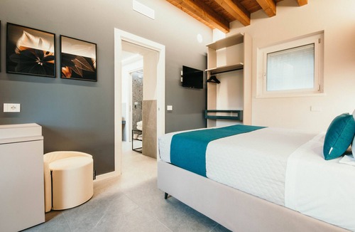 Solcio Bed & Breakfast | Blue Suite in Gio&Leo GuestHouse - Lakeside L&B