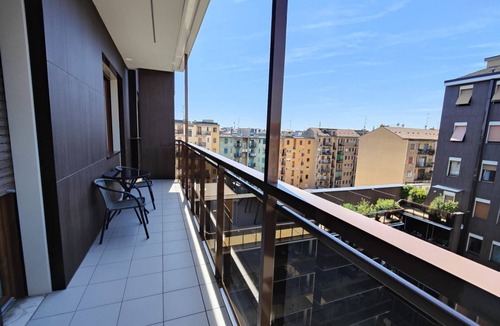 Zona Solari Apartment | BnButler - Via Vincenzo Foppa, 7