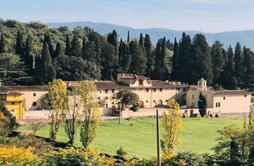 Rignano sull'Arno Villa | BOASTING THE MOST BREATHTAKING VIEWS OF ROLLINGHILLS-A RESTORED TUSCAN FARMHOUSE