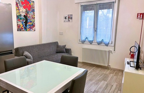 Bologna Fiere District Apartment | [ Bologna Confort 101 ] 5 minutes from the main FAIRS and 20 minutes from the CENTER