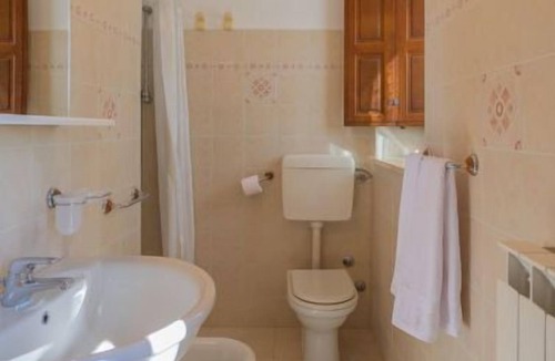 Crecchio House | Borgo Agrituristico Il Pino by Interhome