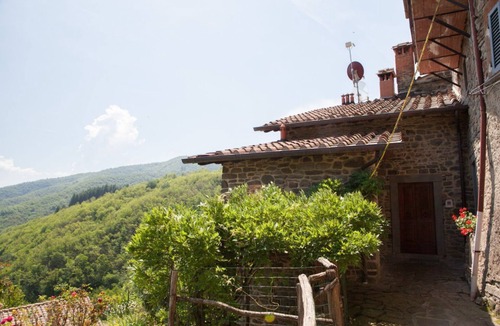 Raggiolo Apartment | Borgo dei Corsi - LAMPO 1 Apartment