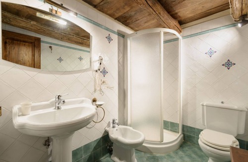 Raggiolo Apartment | Borgo dei Corsi - RIBUSTINO 1 Apartment