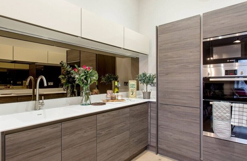 Haymarket Apartment | Boutique Home with idyllic garden in the Heart of Edinburgh West End