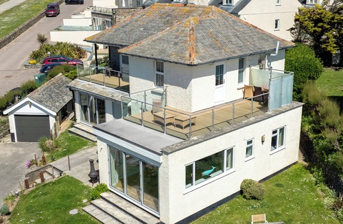Padstow House | Breathtaking Sea Views - The perfect family home on the beach near Padstow