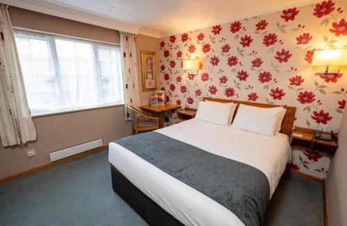 Yatton Hotel | Bridge Inn By Greene King Inns