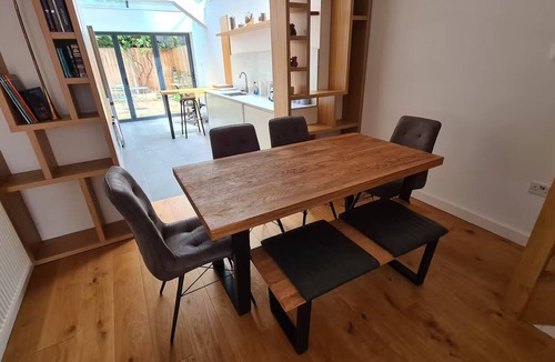 Mill Road House | Bright Beautiful Modern 2 Bed Home Pass The Keys