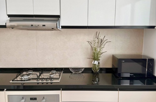 Tangier Apartment | Bright & Modern Apartment in the City Center – 6 Min Walk to the Bay