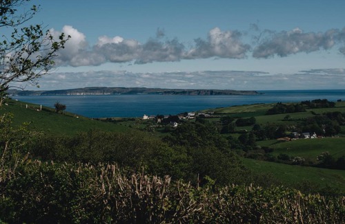 Ballycastle Cottage | Cabin ∙ 3 bedrooms ∙ 7 guests