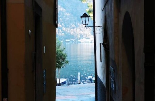 Morcote Apartment | Ca Sistina Yellow