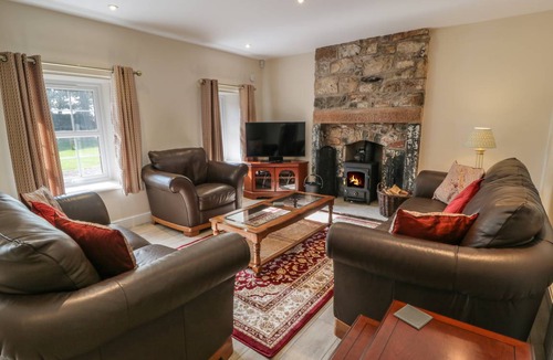 Clarencefield Cottage | Cabin ∙ 2 bedrooms ∙ 4 guests
