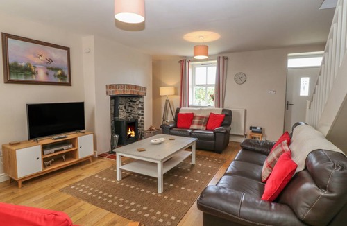 Llanfaethlu Cottage | Cabin ∙ 2 bedrooms ∙ 3 guests