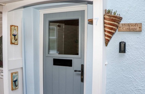 Shaldon Cottage | Cabin ∙ 2 bedrooms ∙ 4 guests
