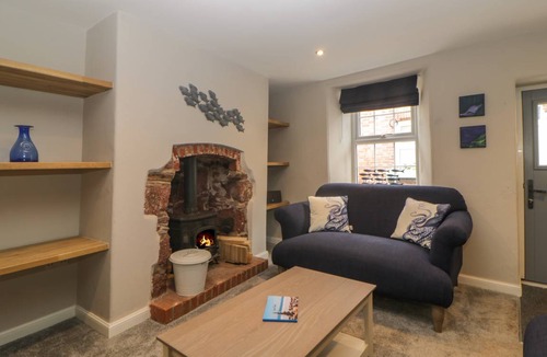 Shaldon Cottage | Cabin ∙ 2 bedrooms ∙ 4 guests