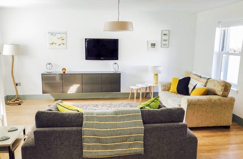 Crail Cottage | Cabin ∙ 2 bedrooms ∙ 5 guests