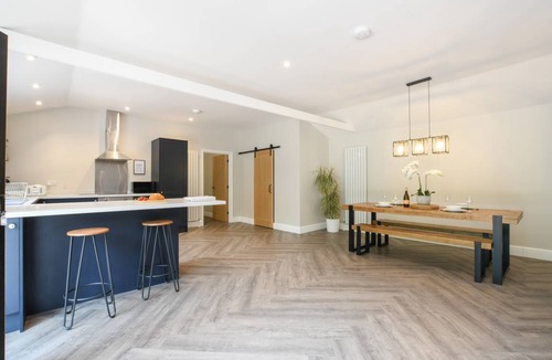 Martlesham Heath Cottage | Cabin ∙ 2 bedrooms ∙ 4 guests