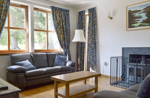 Carrbridge Cottage | Cabin ∙ 3 bedrooms ∙ 6 guests