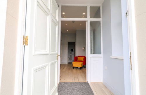 Ballycastle Cottage | Cabin ∙ 3 bedrooms ∙ 6 guests