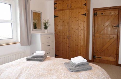 Kilkeel Cottage | Cabin ∙ 3 bedrooms ∙ 8 guests