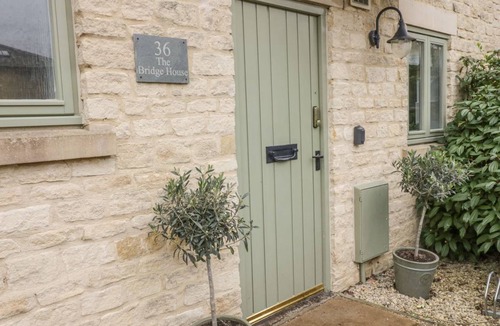 Cirencester Cottage | Cabin ∙ 4 bedrooms ∙ 8 guests