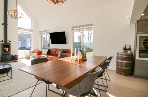 Banff Cottage | Cabin ∙ 4 bedrooms ∙ 8 guests
